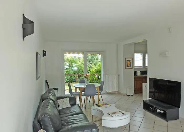 Maison Avec Jardin Au Centre De Avec Borne De Recharge Voiture Electrique Willa *